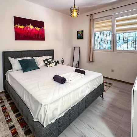 Cheyf In Center Apartamento